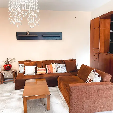 Papas House Villa *