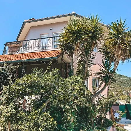 Papas House Villa